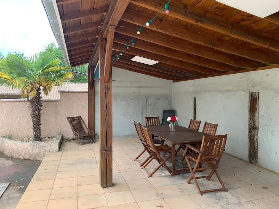 Maison Familiale Avec Piscine Proche Perigueux Chancelade